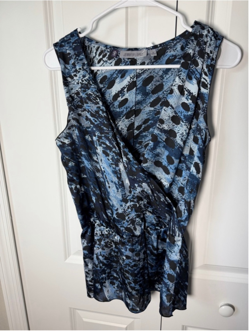 Jennifer Lopez Blouse S Blue Black Abstract Sleeveless EUC
